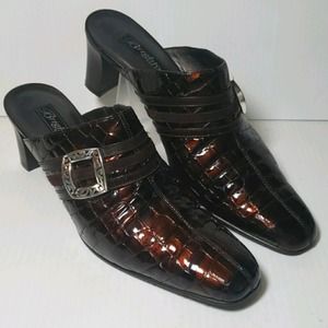 New Brighton Tudor Sz 8 Mules Brown Croc